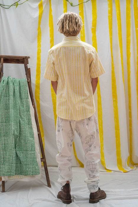 Unisex Short Sleeve Shirt - Yellow Stripe Print